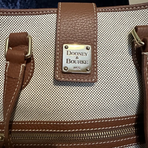 Dooney And Bourke Tote, EUC - Picture 2 of 13